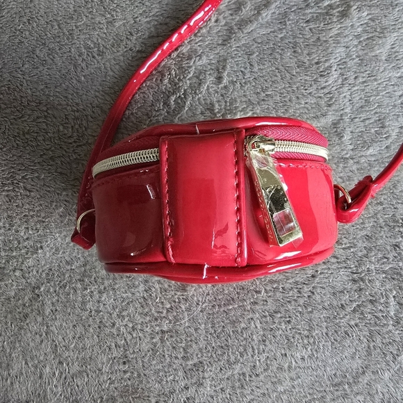 Marc Jacobs red patent leather mini canteen crossbody - Picture 9 of 11